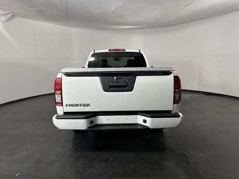 Used 2019 Nissan Frontier S image 10