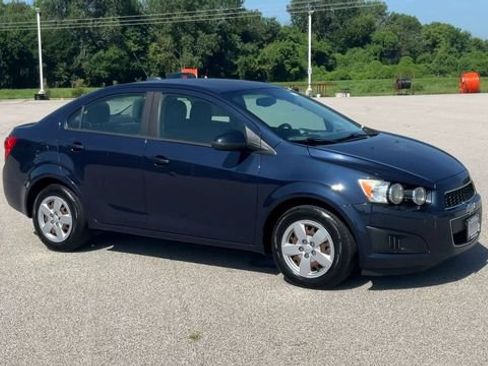 Used 2015 Chevrolet Sonic LS FWD image 2