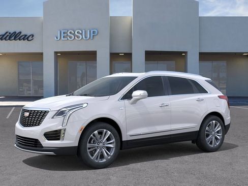 New 2025 Cadillac XT5 Premium Luxury image 2