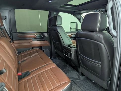 Used 2024 GMC Sierra 2500 Denali Ultimate w/ Snow Plow Prep/Camper Package image 20