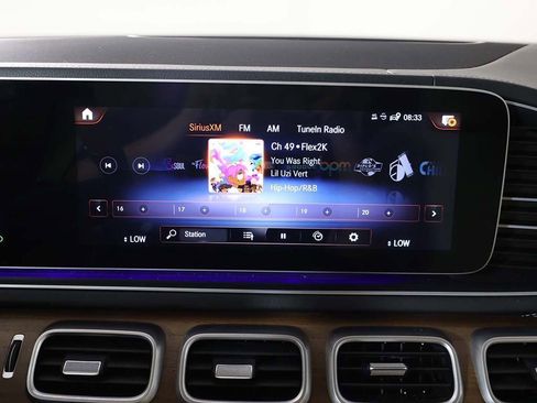 Used 2022 Mercedes-Benz GLE 450 4MATIC w/ Premium Package image 50