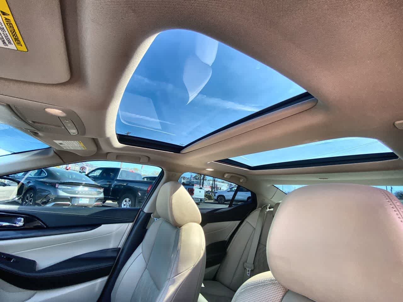 Used 2023 Nissan Maxima Platinum w/ Sport Mat Group FWD image 22