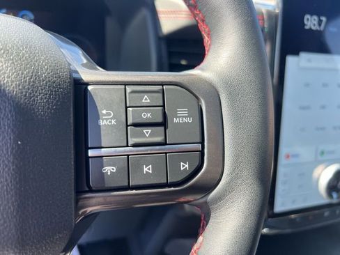 Used 2023 Ford Expedition Limited image 12