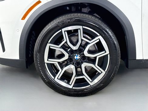 Used 2026 BMW X2 xDrive28i AWD/4WD image 38