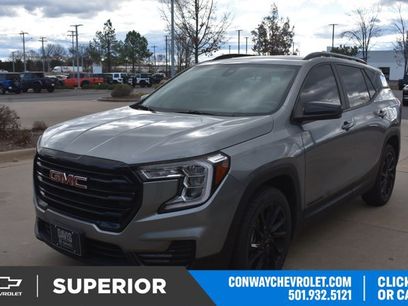 Used 2024 GMC Terrain SLE w/ Driver Convenience Package