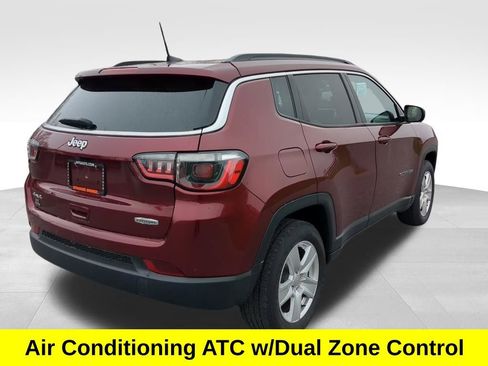 Used 2022 Jeep Compass Latitude w/ Convenience Group AWD/4WD image 5