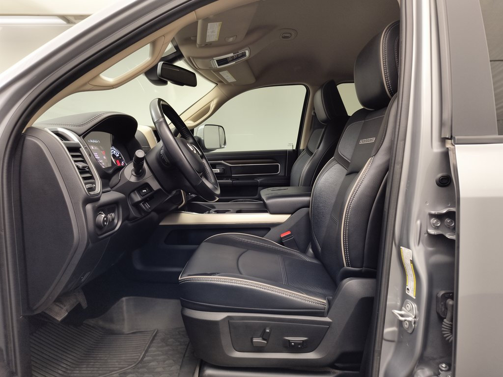 Used 2022 RAM 3500 Laramie AWD/4WD image 5