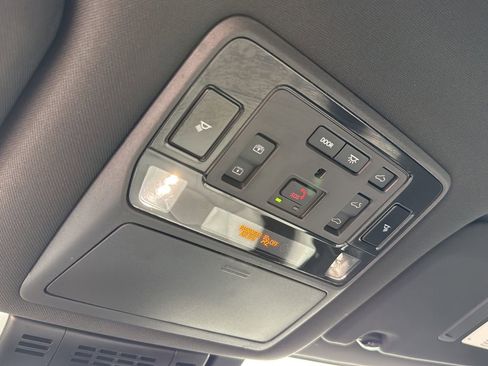 Used 2025 Toyota Grand Highlander AWD Hybrid image 22