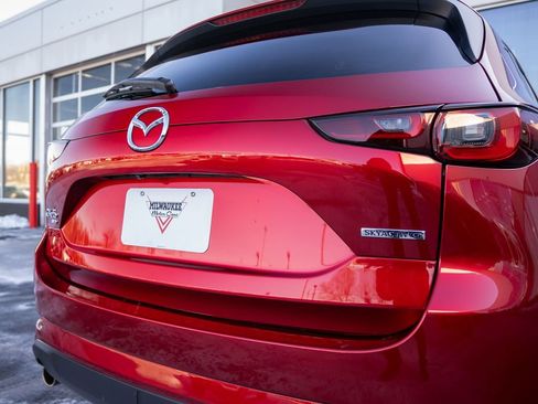 Used 2024 MAZDA CX-5 AWD 2.5 S w/ Select Package image 11