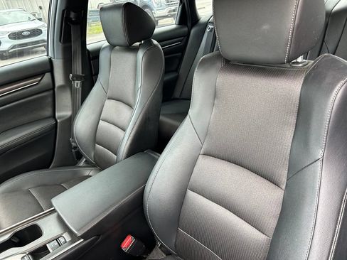 Used 2019 Honda Accord Sport image 13