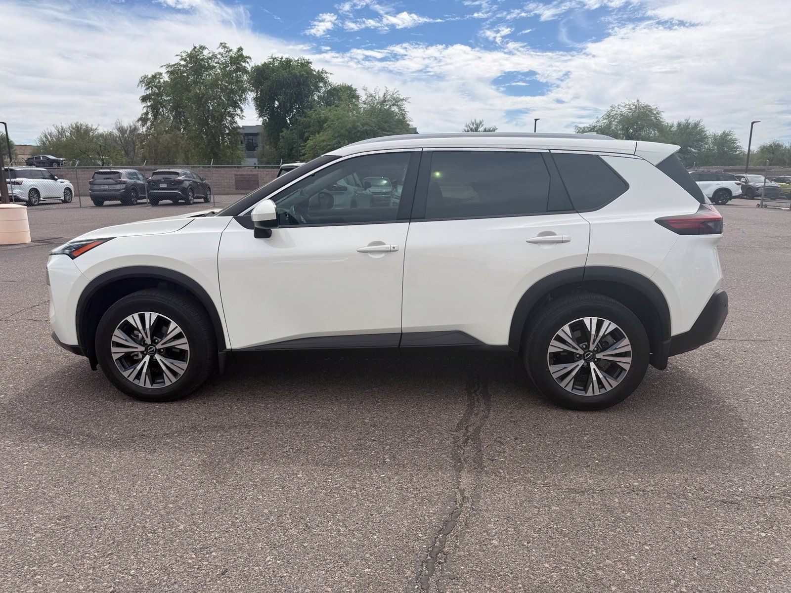 Certified 2023 Nissan Rogue SV w/ SV Premium B Package FWD image 8
