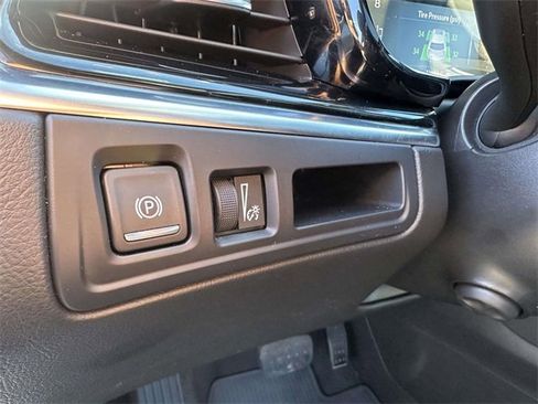 Used 2024 Cadillac XT6 Premium Luxury image 21