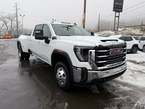 New 2026 GMC Sierra 3500 SLE w/ Preferred Package image 7