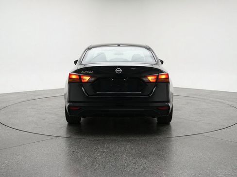 Used 2025 Nissan Altima 2.5 SV FWD image 7