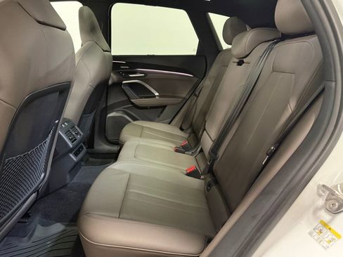 Used 2025 Audi Q5 Premium Plus image 15