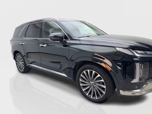 Used 2024 Hyundai Palisade Calligraphy image 12