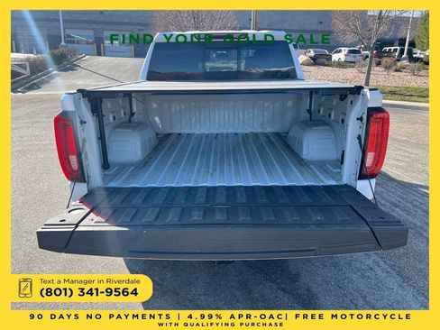 Used 2021 GMC Sierra 1500 SLT w/ SLT Premium Package image 17