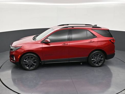 Used 2022 Chevrolet Equinox RS w/ RS Leather Package FWD image 13