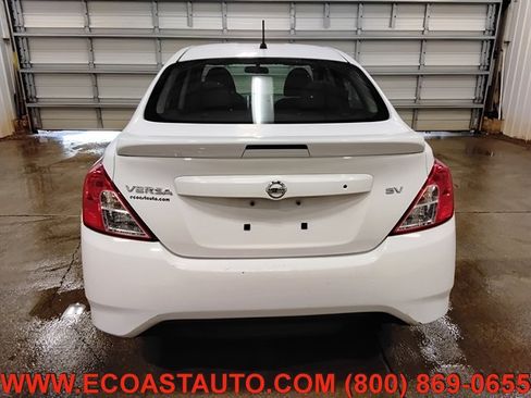 Used 2018 Nissan Versa SV image 8