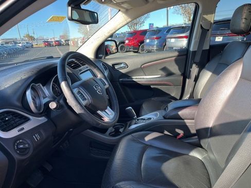 Used 2015 Dodge Journey R/T w/ Flexible Seating Group image 8