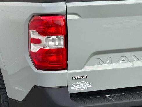 Used 2024 Ford Maverick XL image 29