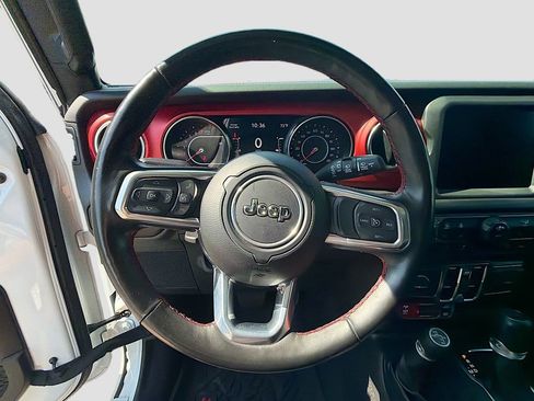 Used 2022 Jeep Wrangler Unlimited Rubicon w/ LED Lighting Group AWD/4WD image 36