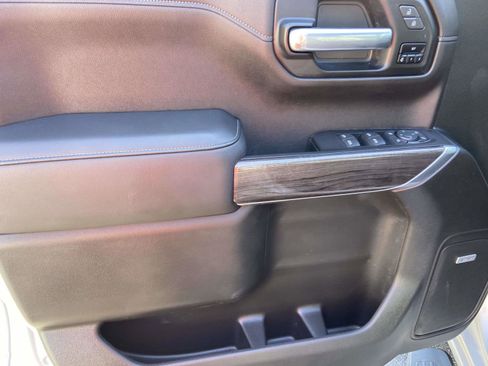 Used 2020 Chevrolet Silverado 1500 LTZ image 14