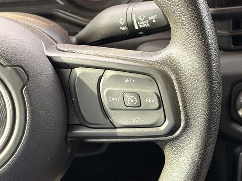 Used 2024 Jeep Gladiator Sport AWD/4WD image 15