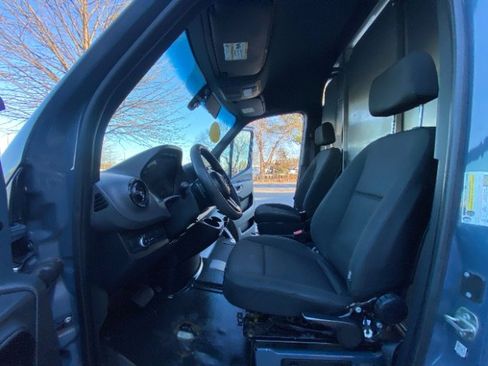 Used 2019 Mercedes-Benz Sprinter 170 image 18