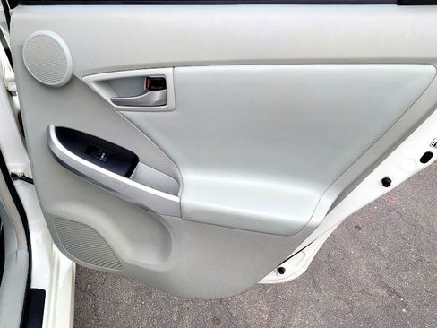 Used 2012 Toyota Prius Five image 14