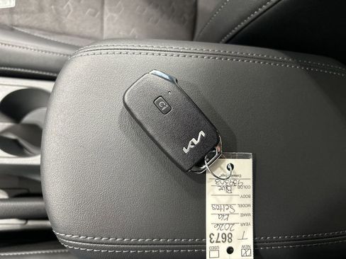 New 2026 Kia Seltos S image 23