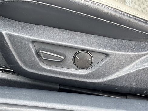 Used 2024 Ford Mustang Premium image 20