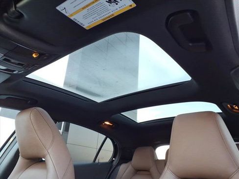 Used 2015 Mercedes-Benz GLA 250 4MATIC image 15