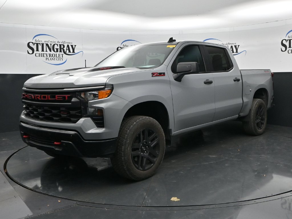Used 2025 Chevrolet Silverado 1500 Custom Trail Boss AWD/4WD image 3