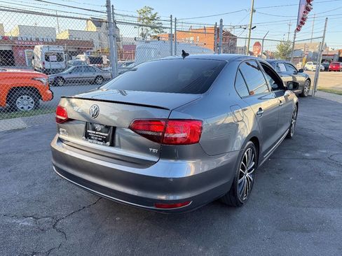 Used 2016 Volkswagen Jetta Sport w/ Lighting Package image 6