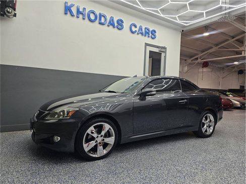 Used 2011 Lexus IS 250C RWD image 2