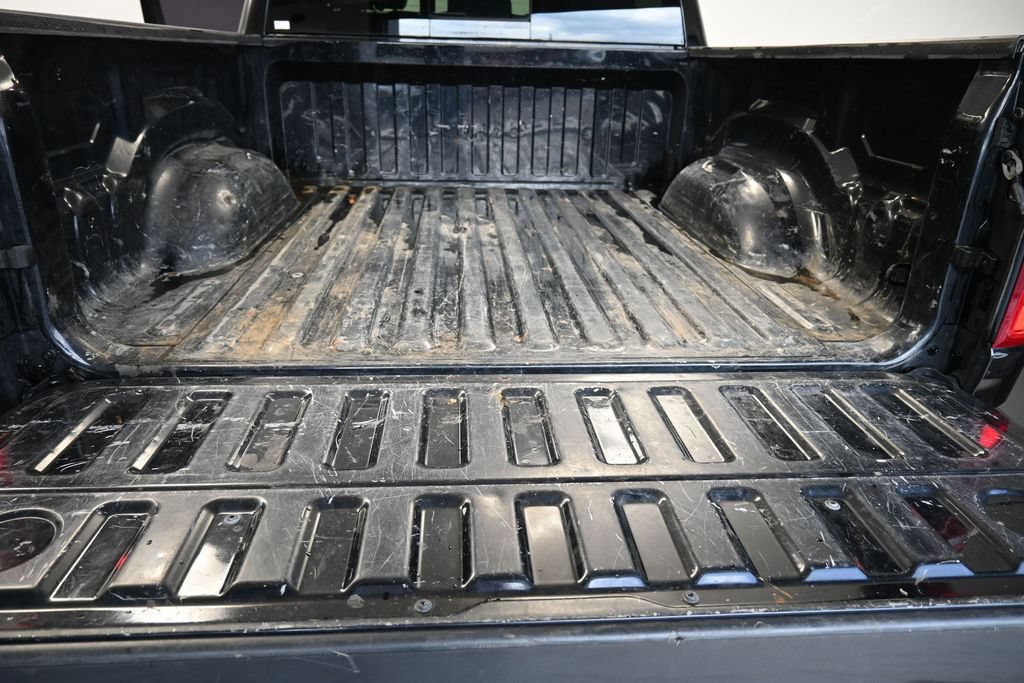 Used 2021 RAM 1500 Laramie w/ Sport Appearance Package AWD/4WD image 19