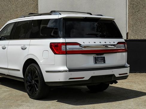 Used 2020 Lincoln Navigator Black Label w/ Cargo Convenience Package AWD/4WD image 14