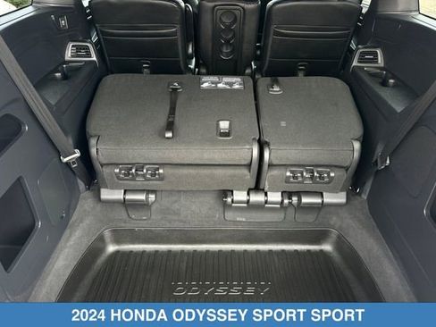Certified 2024 Honda Odyssey Sport image 19