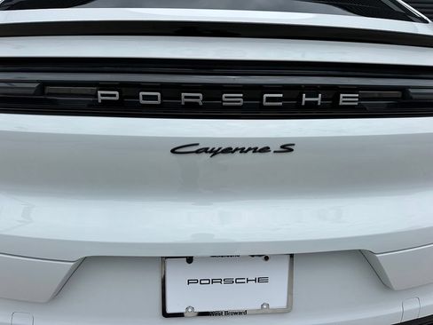 Used 2026 Porsche Cayenne S AWD/4WD image 14