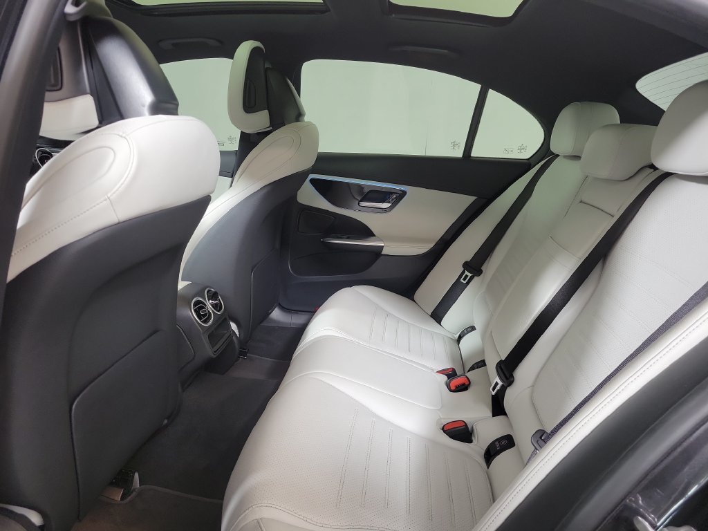 Used 2022 Mercedes-Benz C 300 Sedan image 23