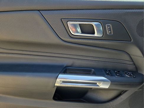 Used 2024 Ford Mustang Premium image 18