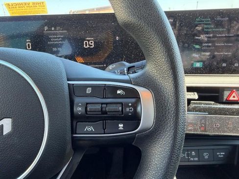 Used 2025 Kia K5 LXS FWD image 11