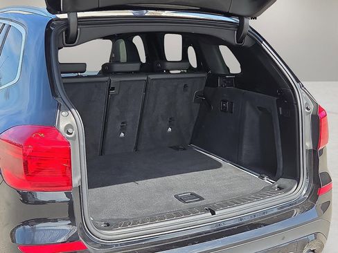 Used 2019 BMW X3 xDrive30i w/ Driving Assistance Package image 9