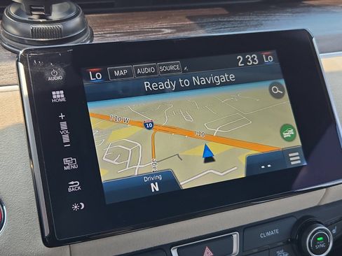 Used 2018 Honda Clarity Touring image 16