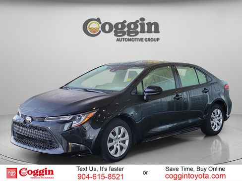 Used 2020 Toyota Corolla LE image 1