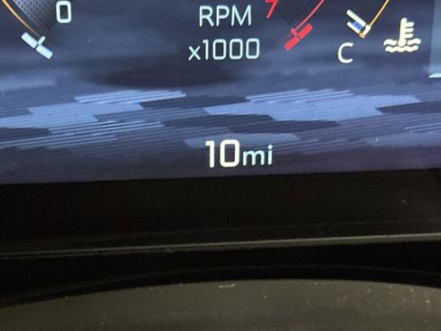 New 2026 Chevrolet Equinox LT w/ Safety and Technology Package AWD/4WD image 13