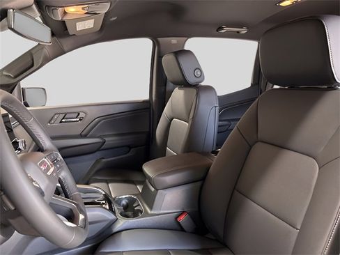 New 2025 GMC Canyon Elevation w/ Convenience Package image 15