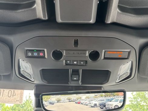 New 2025 GMC Hummer EV 2X image 44