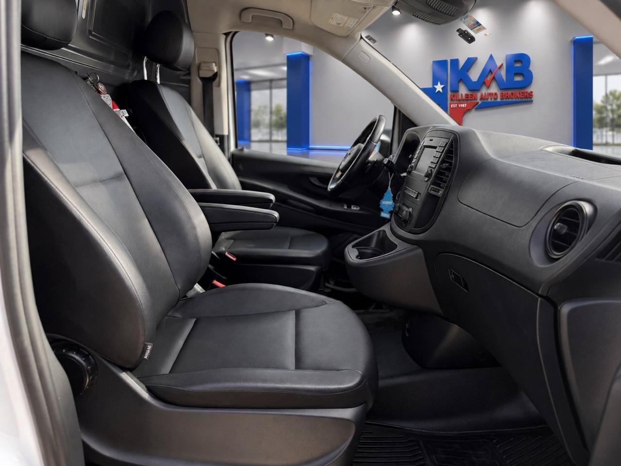 Used 2018 Mercedes-Benz Metris image 15